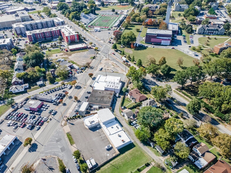 More Photos Of 2400-2406 Northumberland Ave, Richmond Unknown For Lease
