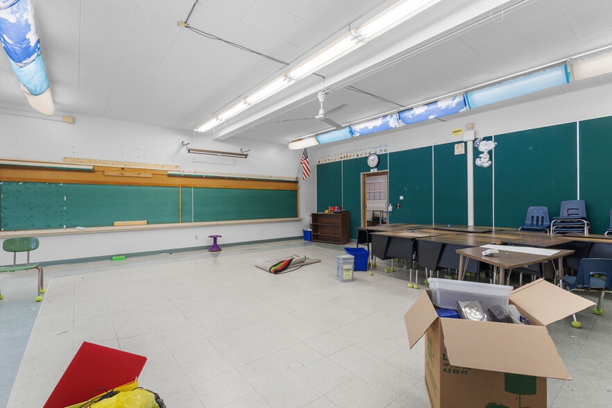 More Photos Of W11195 WI-127, Portage Schools For Sale