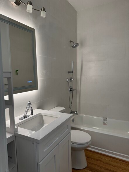 More Photos Of 2926 Welton St, Denver Specialty For Sale