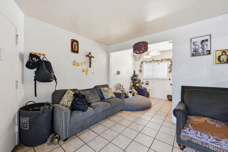 More Photos Of 3050-3058 Davis St, Oakland Apartments For Sale