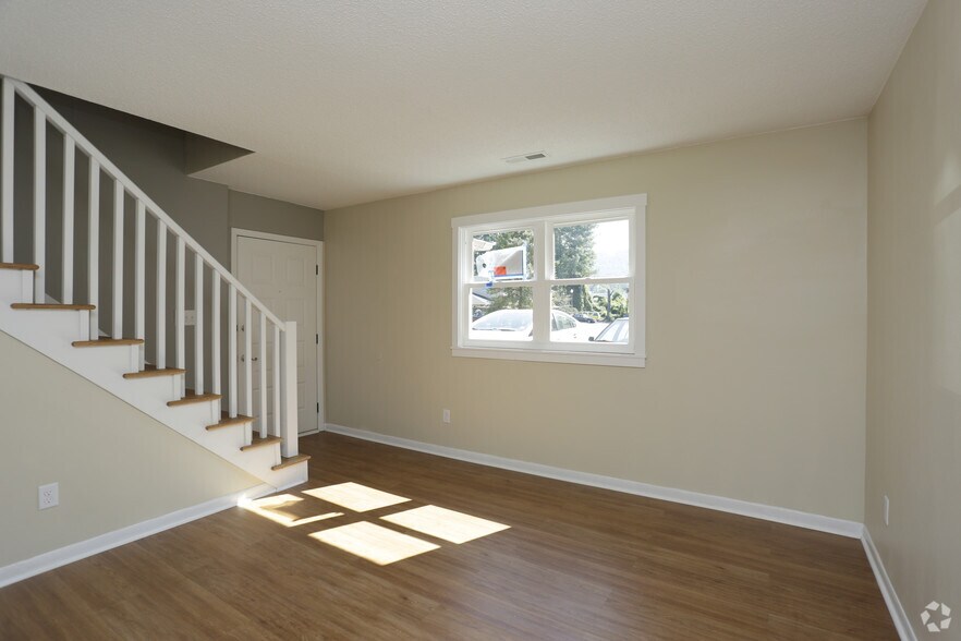 More Photos Of 30 Allen Ave, Asheville Apartments For Sale
