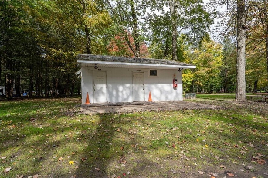 More Photos Of 9645 Catchpole Rd, North Rose Trailer Camper Park For Sale