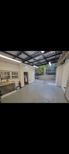 More Photos Of 318 E 62nd St, New York Apartments For Lease
