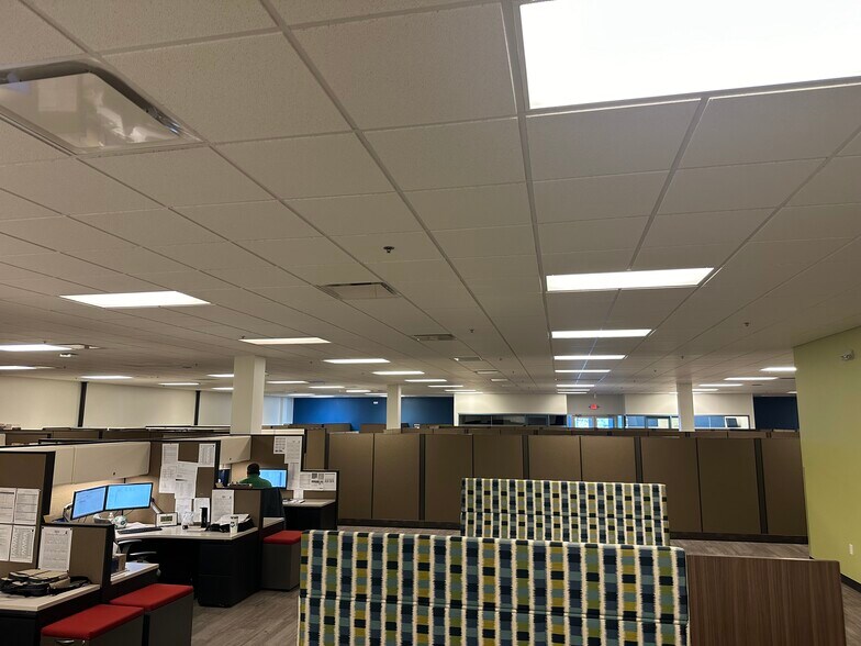 More Photos Of 807-819 E Hwy 60, Monett General Retail For Sale