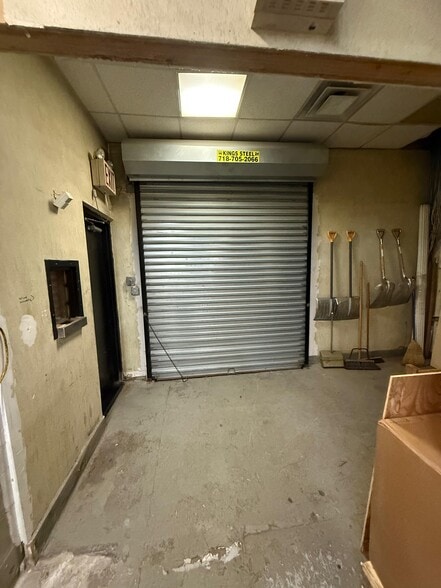 More Photos Of 4541-4545 39th St, Long Island City Warehouse For Lease