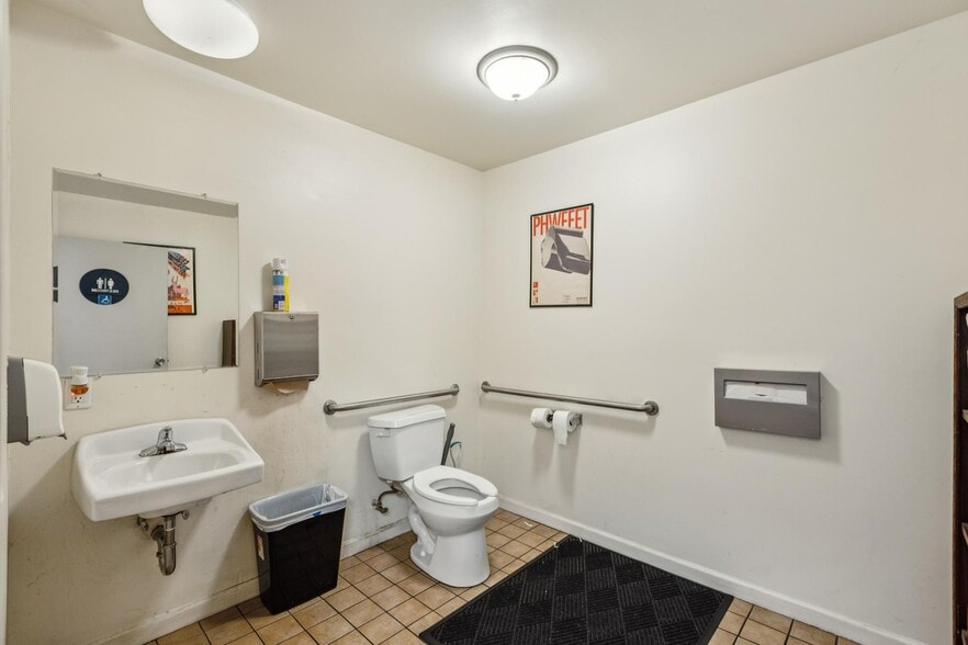 More Photos Of 423-433 S Van Ness Ave, San Francisco Apartments For Sale