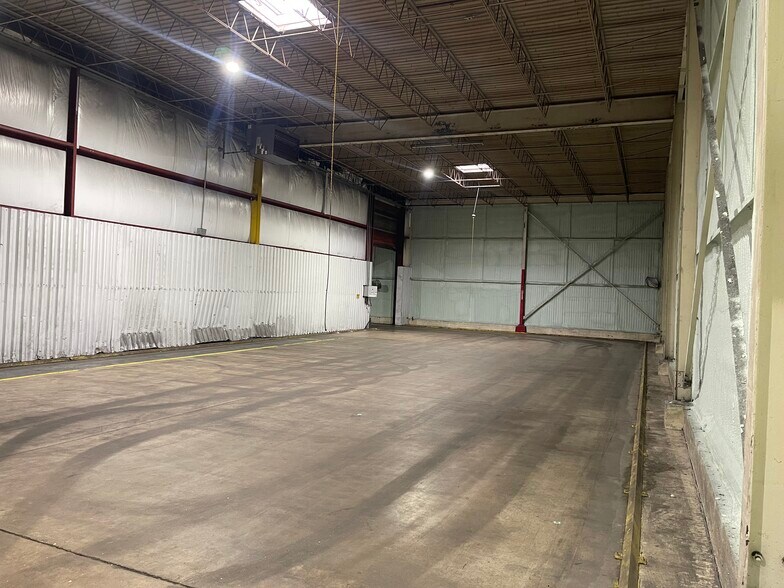 More Photos Of , Lincoln Industrial For Sale