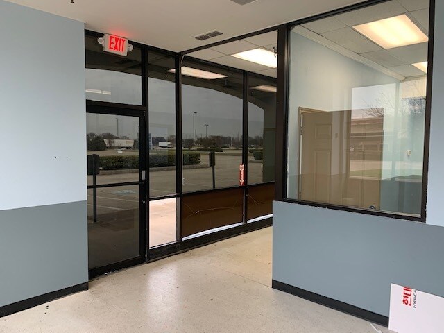 More Photos Of 1455 W Trinity Mills, Carrollton Freestanding For Lease