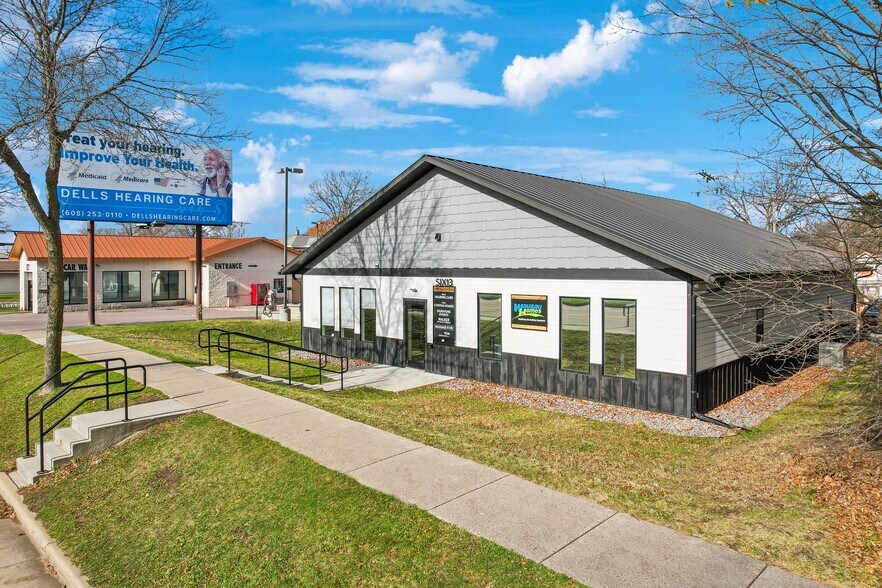 More Photos Of 613 Broadway, Wisconsin Dells Loft Creative Space For Sale