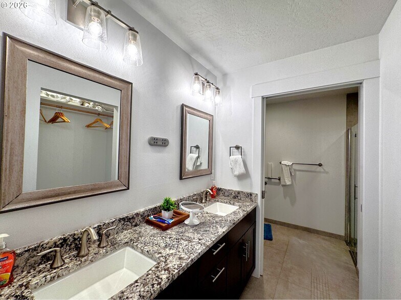 More Photos Of 94353 Leith Rd, Gold Beach Apartments For Sale