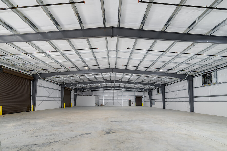 More Photos Of 200 Charles Ct, McDonough Warehouse For Lease