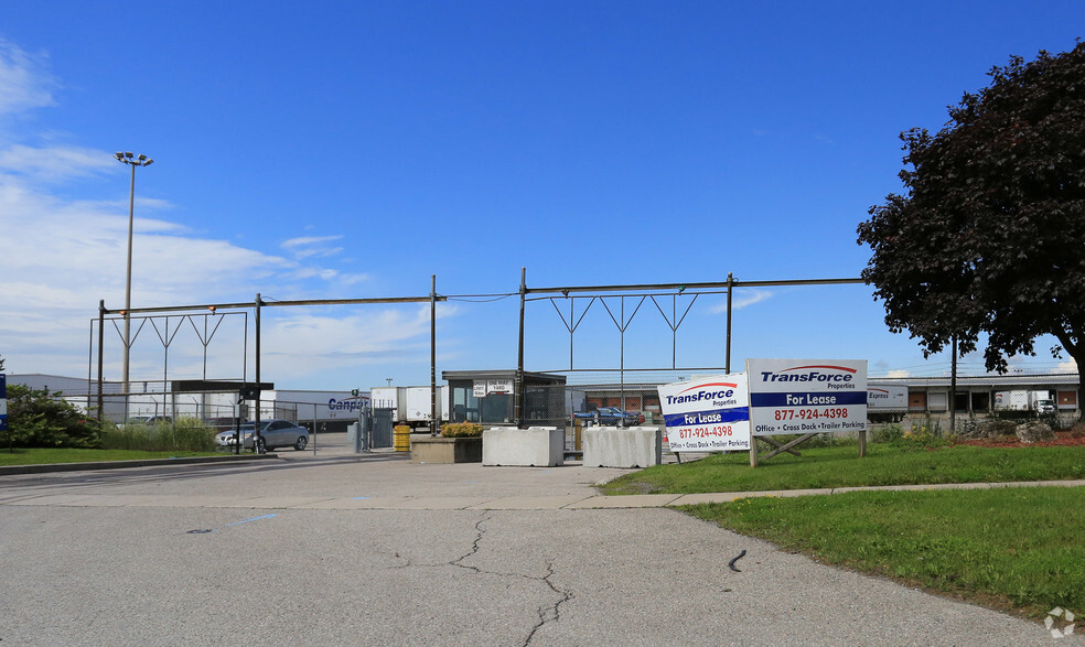 More Photos Of 1250 Thornton Rd S, Oshawa Distribution For Lease