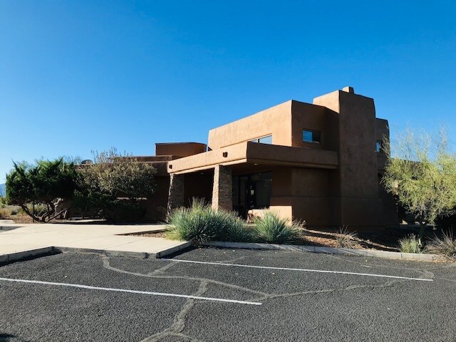 More Photos Of 2277 E Wilcox Dr, Sierra Vista Medical For Sale