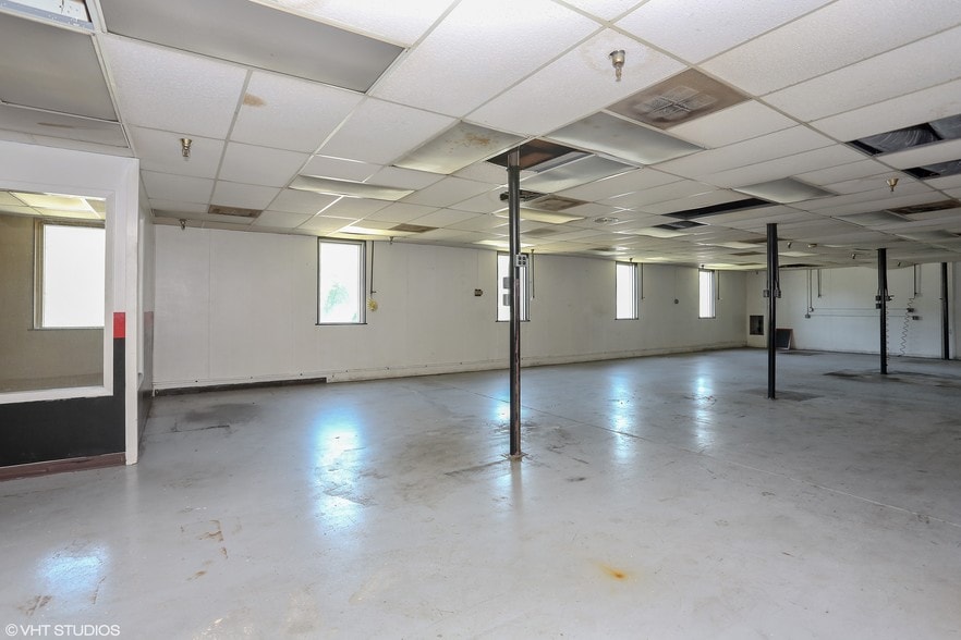 More Photos Of 1919 E Us Highway 12, Michigan City Manufacturing For Lease