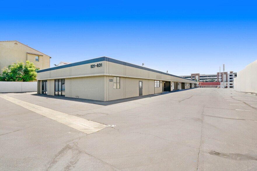 More Photos Of 621-631 S East St, Anaheim Warehouse For Sale