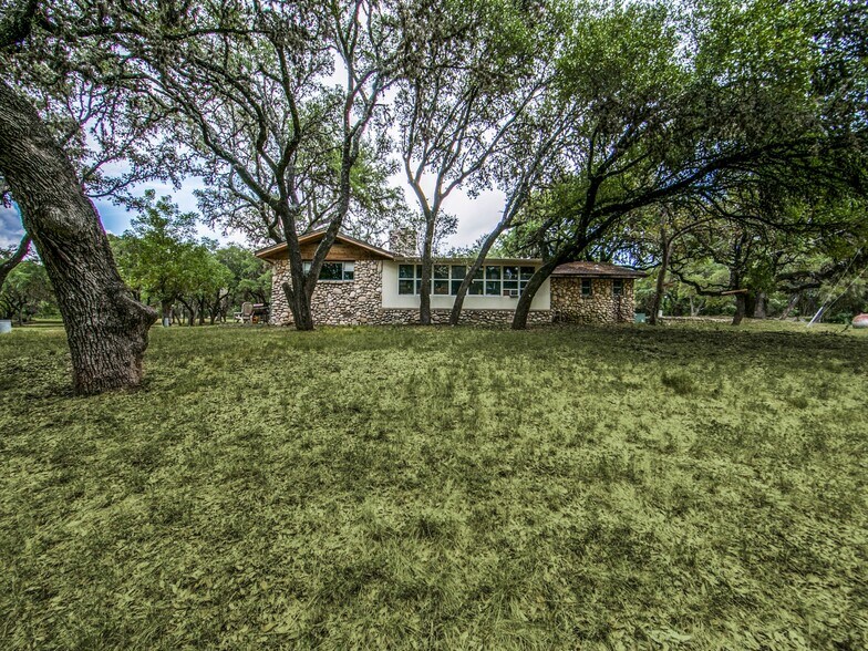 More Photos Of 536 S School St, Boerne Land For Sale