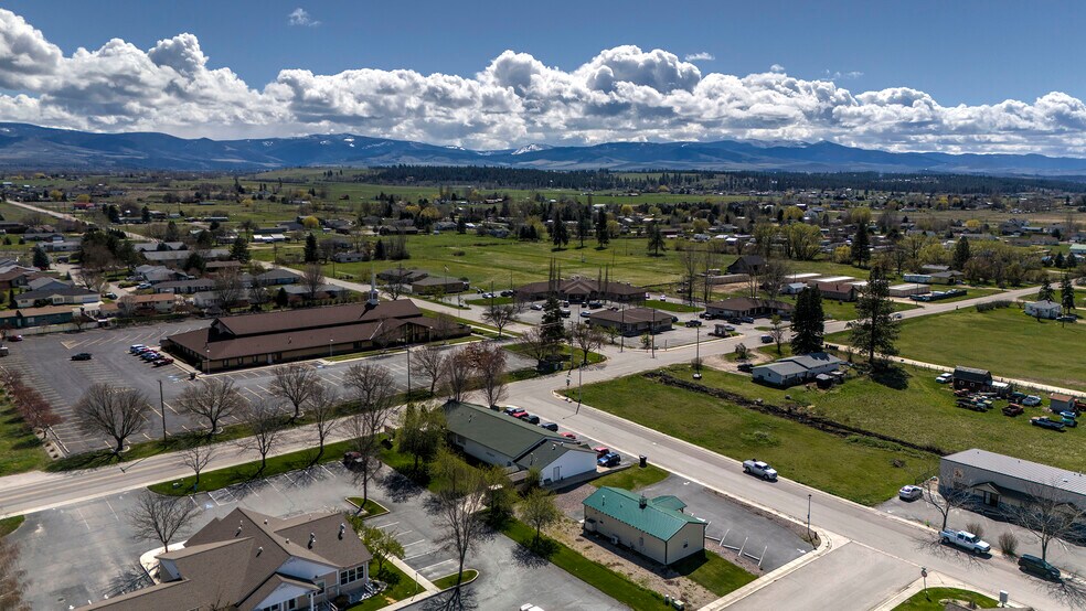 More Photos Of 115 Valley View St, Stevensville Restaurant For Sale