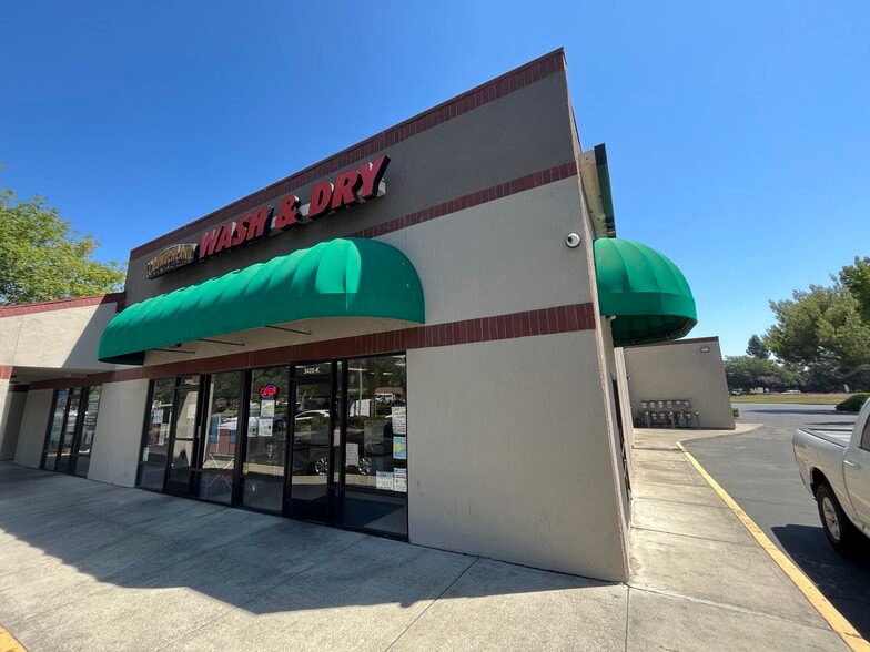 More Photos Of 3410-3436 W Hammer Ln, Stockton Unknown For Lease