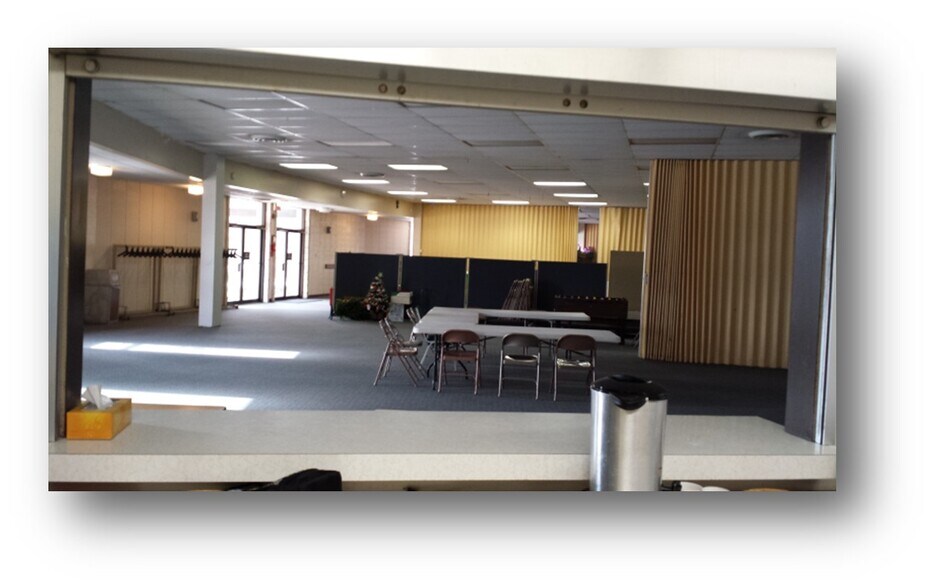 More Photos Of 11950 Mark Twain Ln, Bridgeton Religious Facility For Sale