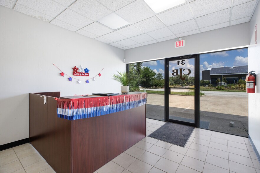 More Photos Of 31 Steel Rd, Wylie Manufacturing For Lease