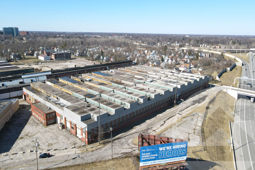 Primary Photo Of 2411 Albion St, Toledo Warehouse For Sale