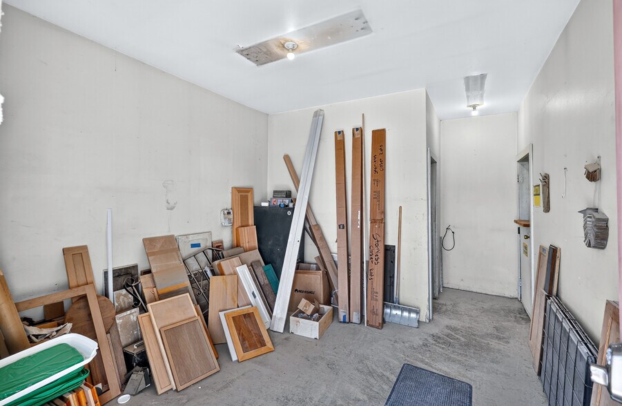 More Photos Of 1612 S Campbell St, Spokane Warehouse For Sale