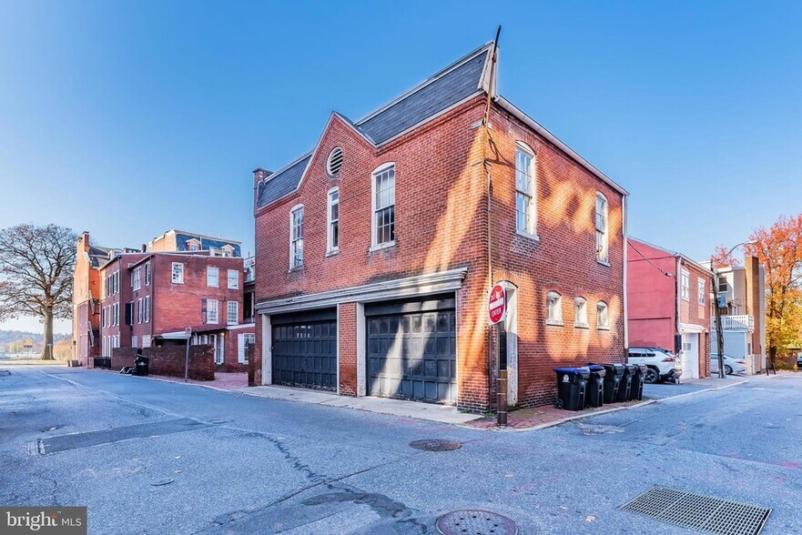 More Photos Of 315 N Front St, Harrisburg Apartments For Sale