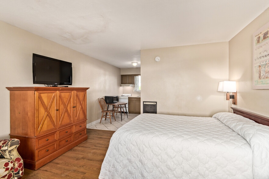 More Photos Of 8008 E Main St, Mesa Hotel For Sale