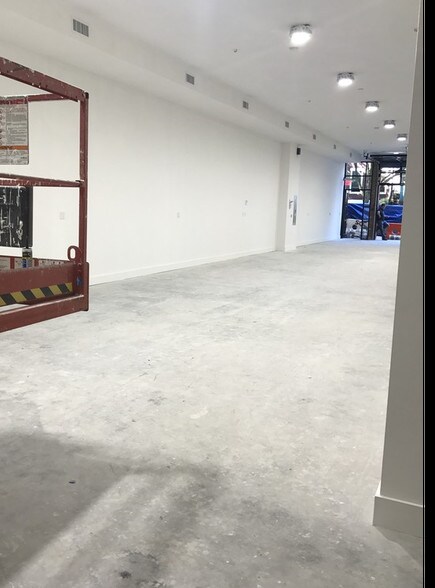 More Photos Of 147 11th St, Brooklyn Office For Lease