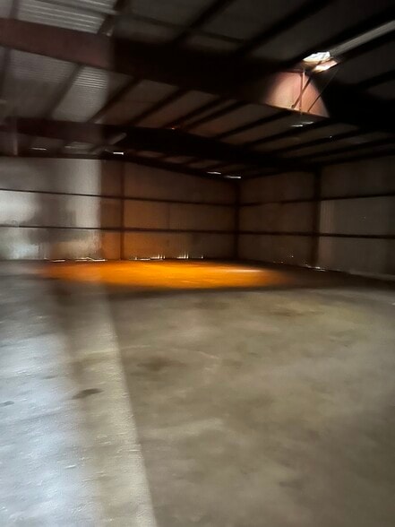 More Photos Of 302 Charlton St, Galena Park Warehouse For Sale