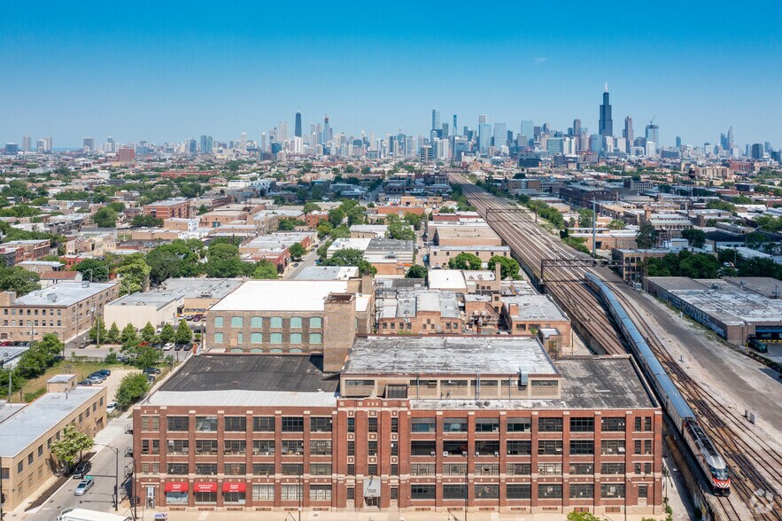 More Photos Of 401-435 N Western Ave, Chicago Industrial For Lease