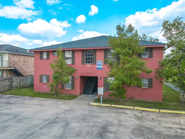 More Photos Of 1413 Jim Taylor Dr, Baton Rouge Apartments For Sale