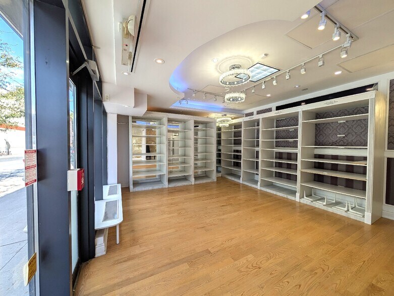 More Photos Of 413 Keele St, Toronto Storefront For Lease