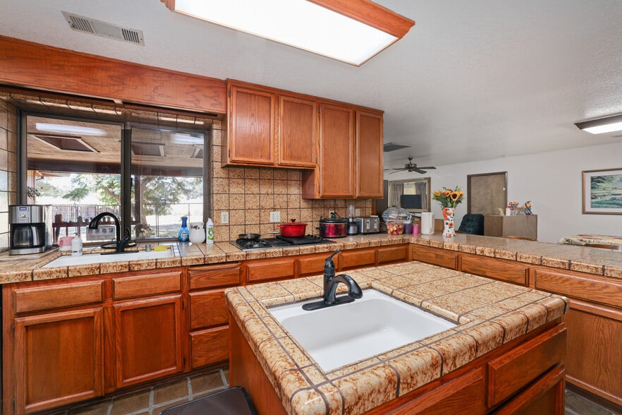 More Photos Of 13765 Lisa Way, Red Bluff Assisted Living For Sale