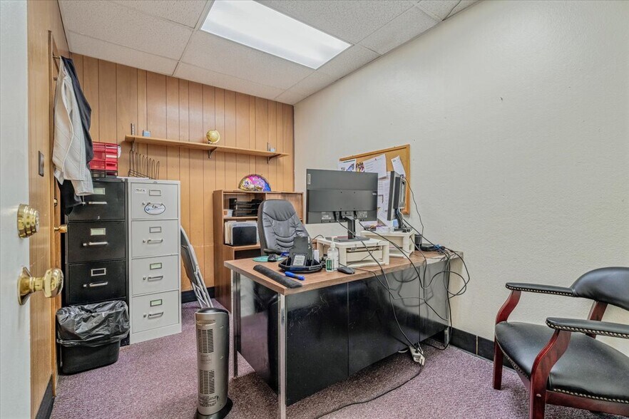 More Photos Of 723 Braddock Ave, Braddock Office For Sale