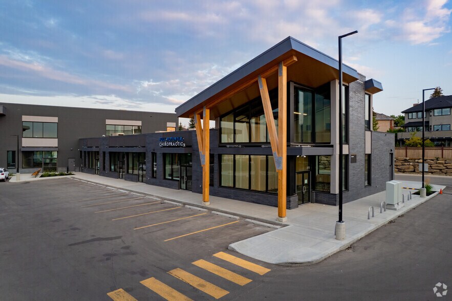 More Photos Of 40 Christie Park Vw SW, Calgary Storefront For Sale