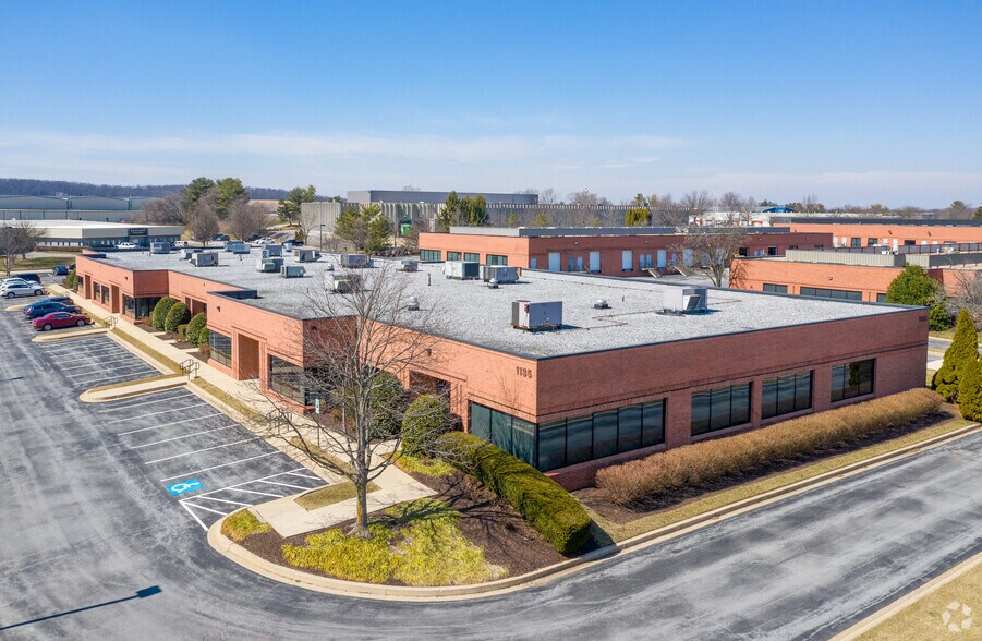 Primary Photo Of 125 Airport Dr, Westminster Unknown For Lease