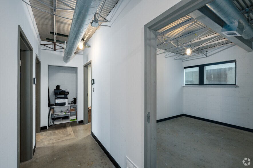 More Photos Of 2640 E Lancaster Ave, Fort Worth Religious Facility For Sale