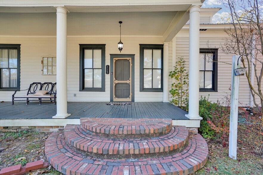 More Photos Of 115 N Magnolia St, Raeford Office Residential For Sale