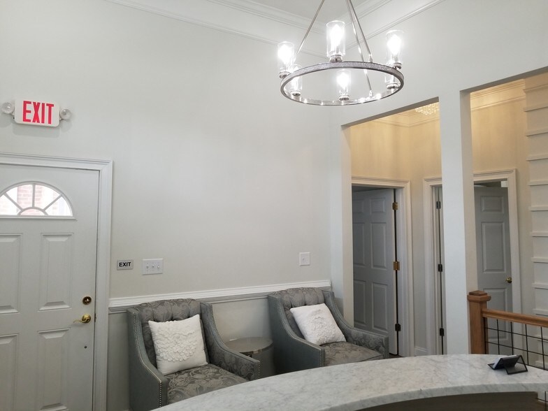 More Photos Of 10405 Old Alabama Connector Rd, Alpharetta Medical For Lease