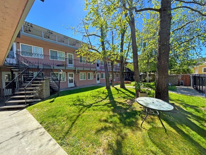 More Photos Of 310 W Poplar St, Stockton Apartments For Sale