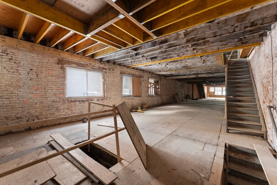 More Photos Of 58 King St E, Hamilton Storefront Retail Office For Sale