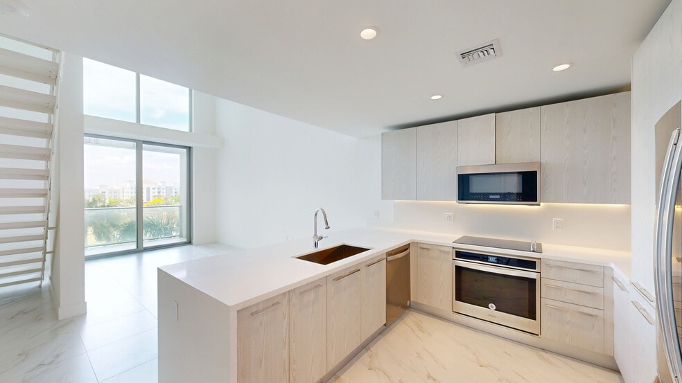 More Photos Of 2000 Metropica Way, Fort Lauderdale Apartments For Sale