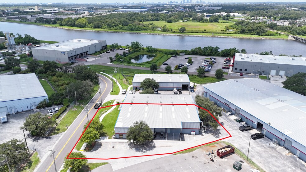 More Photos Of 2254-2256 Massaro Blvd, Tampa Warehouse For Lease
