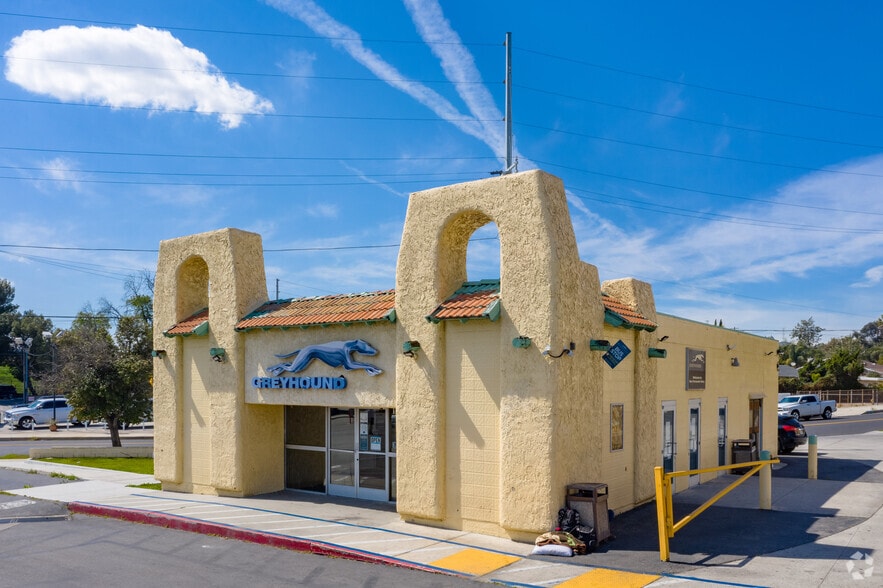 More Photos Of 14701-14729 Rinaldi St, San Fernando Unknown For Lease