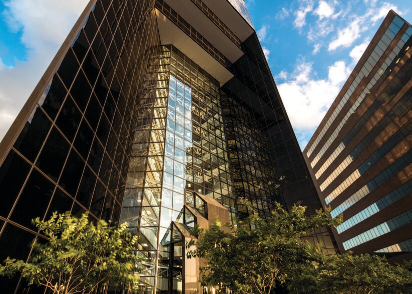 More Photos Of 11757 Katy Fwy, Houston Coworking Space