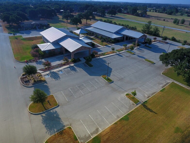 More Photos Of 601 Old Base Rd, Aurora Religious Facility For Sale