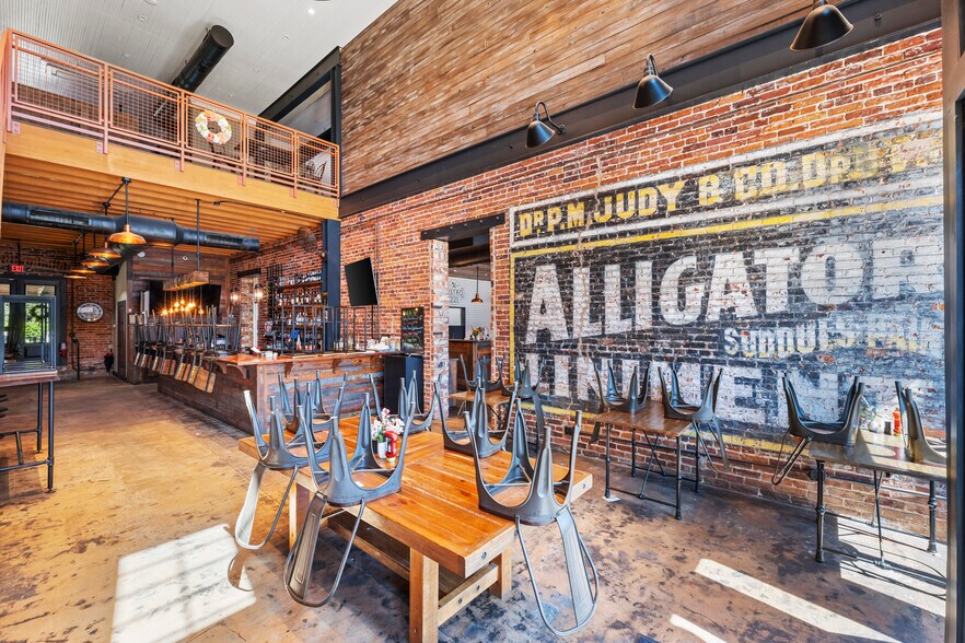 More Photos Of 219-221 N Parler Ave, Saint George Restaurant For Sale