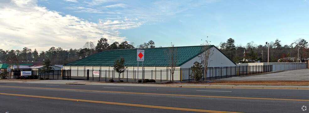 Primary Photo Of 2602 Broad St, Camden Self Storage For Lease