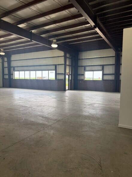 More Photos Of 32201 Queen Anne Hwy, Queen Anne Industrial For Lease